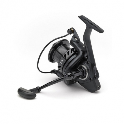 Daiwa Naviják Black Widow 25 A