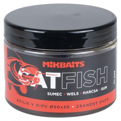 Mikbaits Catfish Boilie v Dipu 500ml 50x30mm játra halibut