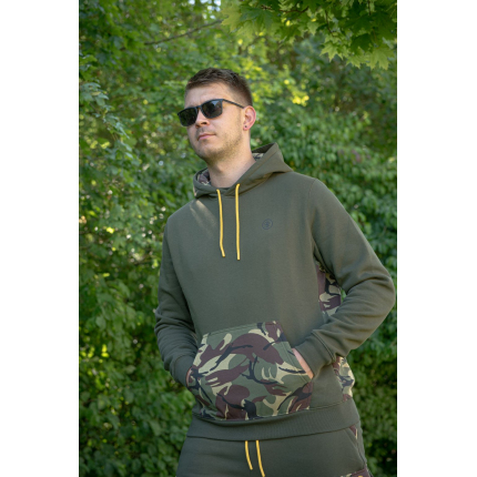 Wychwood Mikina Carp Tactical Camo Hoody